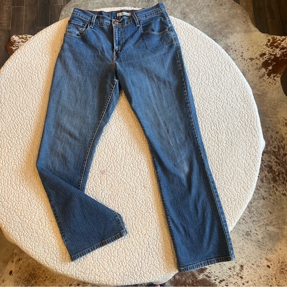 Women’s Levi’s 550 Red Label Boot Cut Relaxed‎ Fit Blue Denim Jeans 8M - Picture 1 of 9